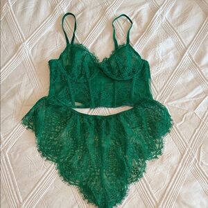 Victoria's Secret Emerald Lace Bustier & High-Waist Briefs Set